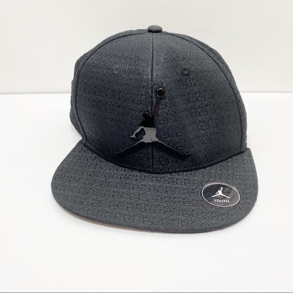nike youth snapback hats